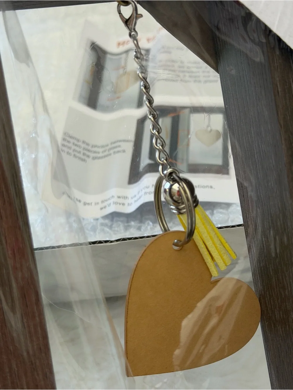 Wood Finish Heart Keychain Photo Frame - Brown
